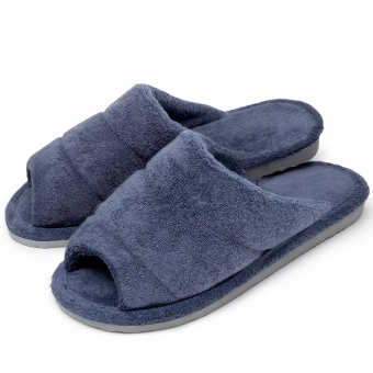 Pantufa Atoalhada Levite: Estilo e Conforto em Design Aberto